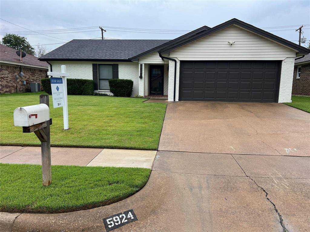 5924 Birchill Road, Watauga, TX 76148