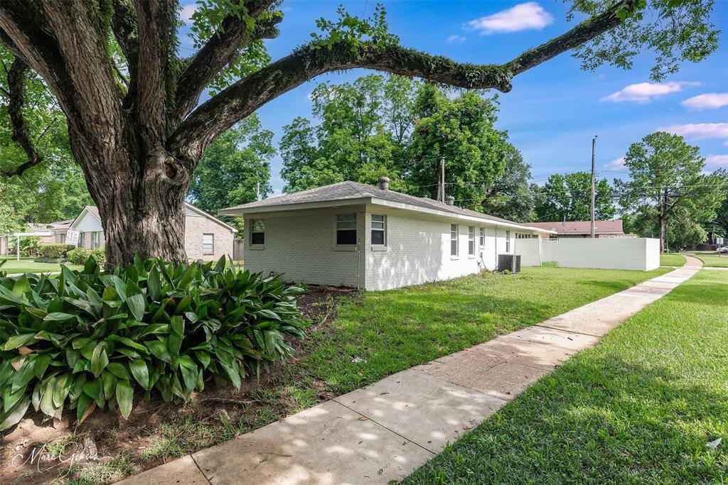 Shreveport, LA 71105,156 Charles Avenue