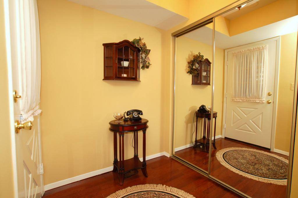 Roselle Park Boro, NJ 07204,104 W Lincoln Ave
