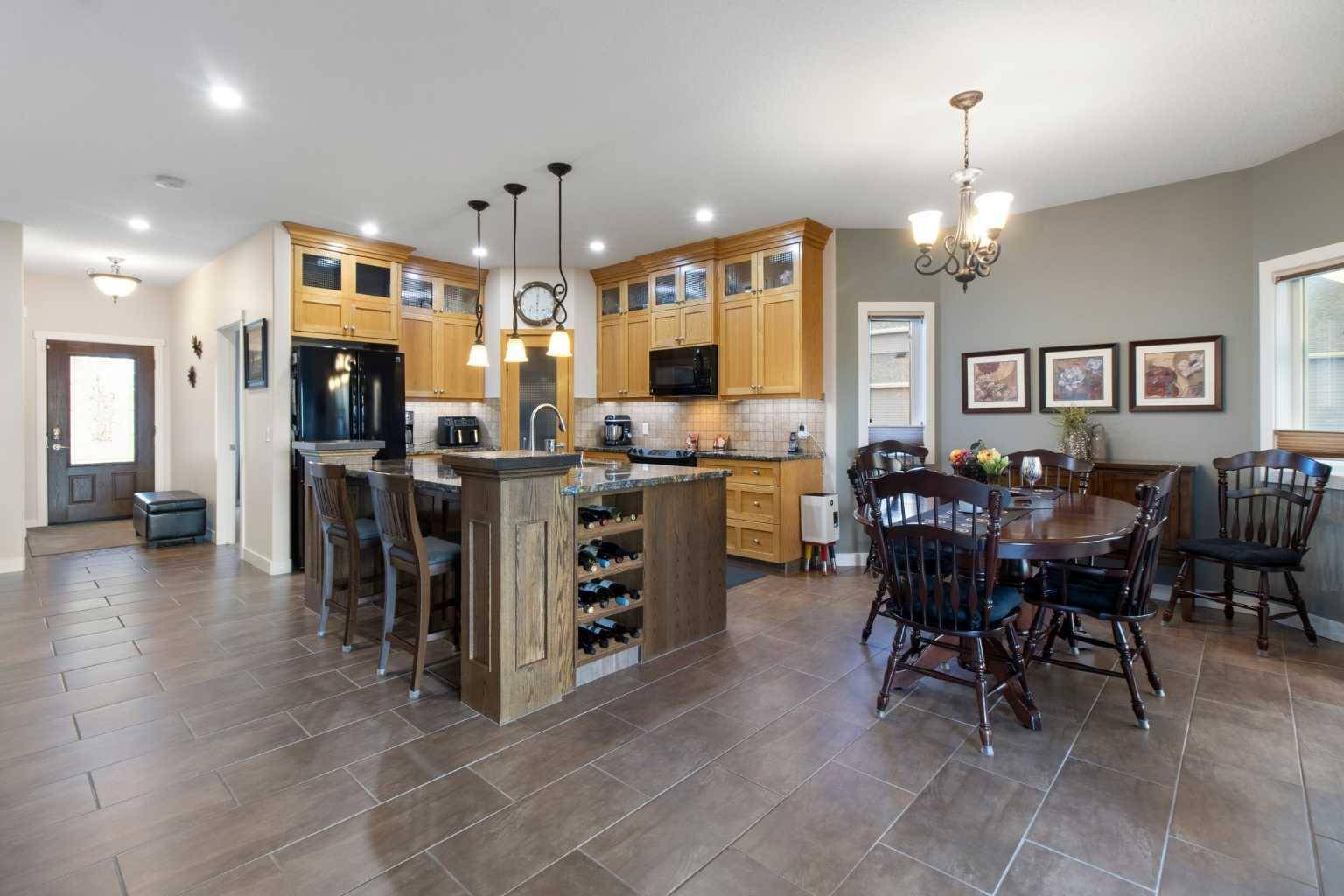 Strathmore, AB T1P1X1,1033 Hillcrest Manor EST