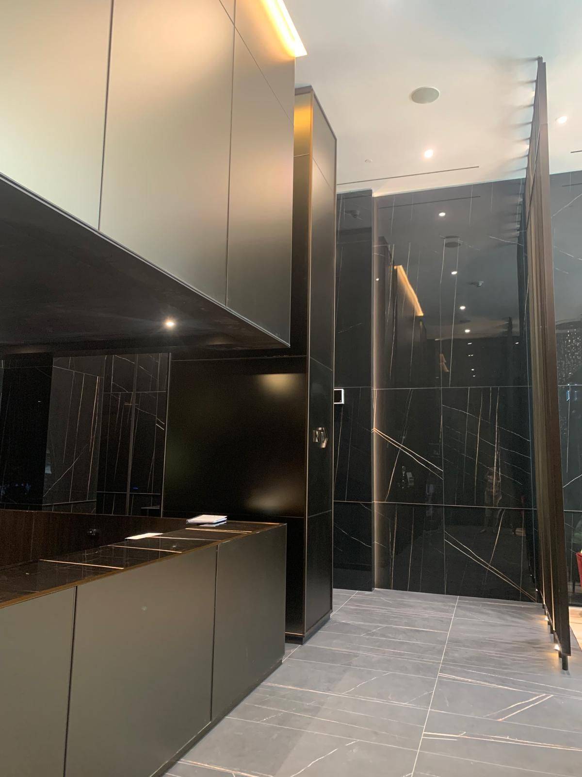 Toronto C02, ON M4W 1L2,11 Yorkville AVE #2511