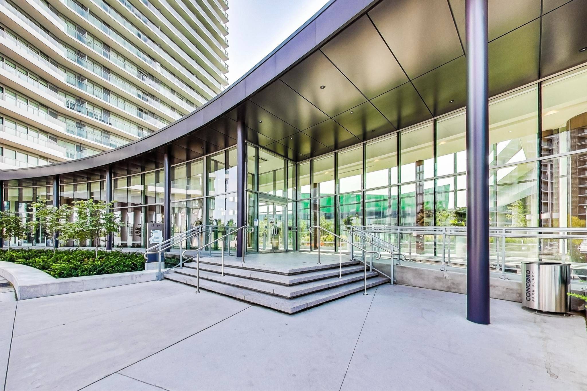 Toronto C15, ON M2K 0E3,115 Mcmahon DR #2010