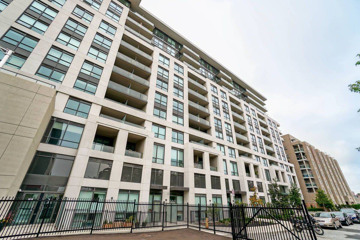 Toronto E02, ON M4C 0A6,8 Trent AVE #321
