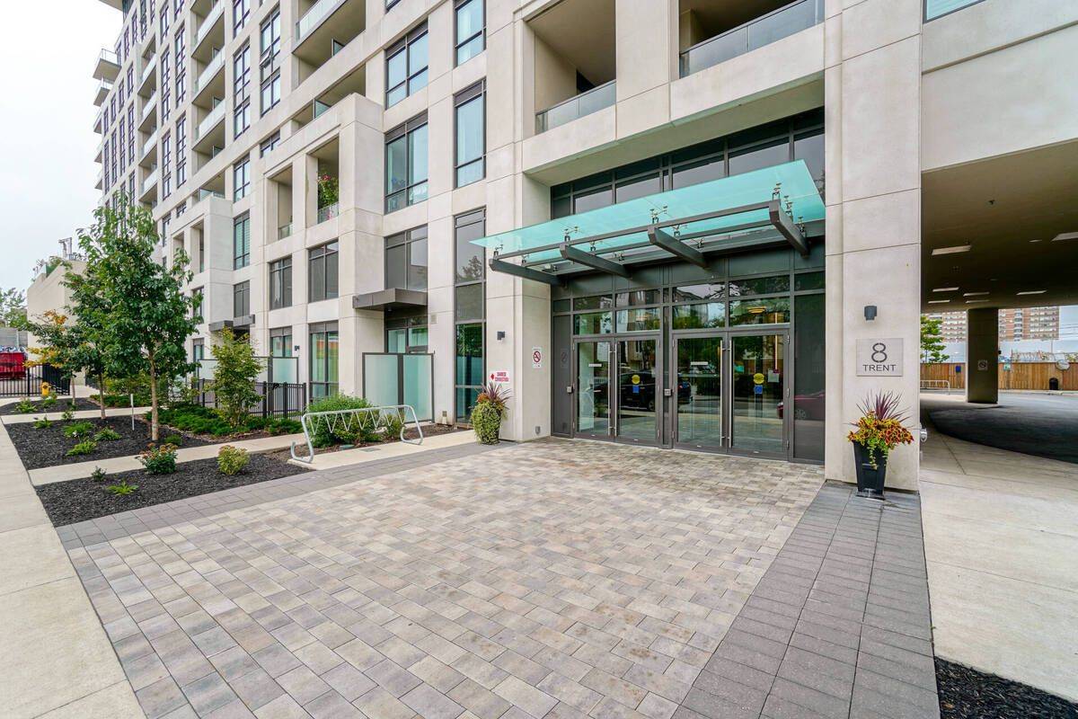 Toronto E02, ON M4C 0A6,8 Trent AVE #321