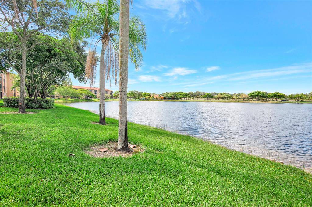 Pembroke Pines, FL 33027,13700 SW 14th St #408 D