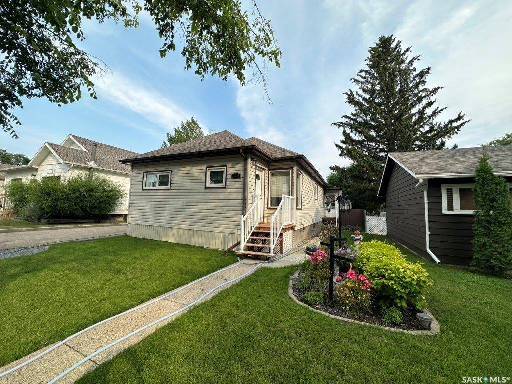 205 7th AVENUE W, Kindersley, SK S0L 1S0