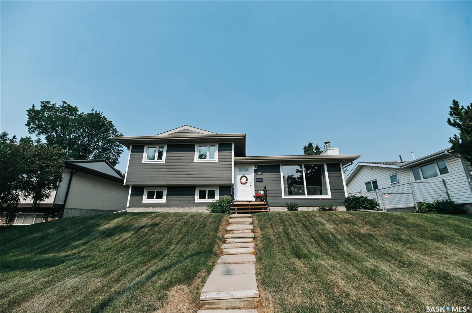 2605 15th AVENUE E, Prince Albert, SK S6V 6H4