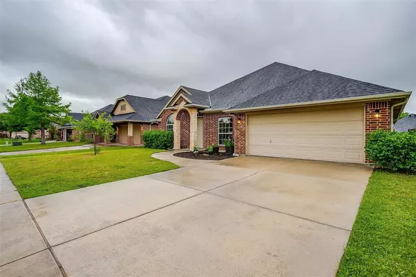 Burleson, TX 76028,720 Date Court