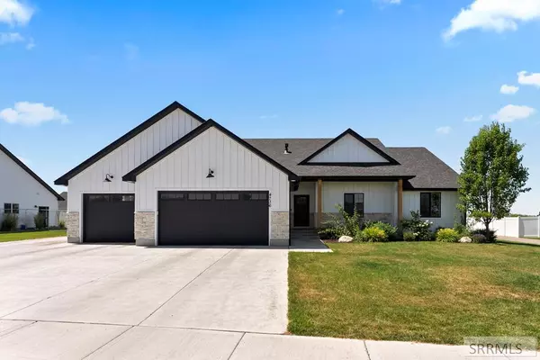 4736 S Thunder Drive, Ammon, ID 83406
