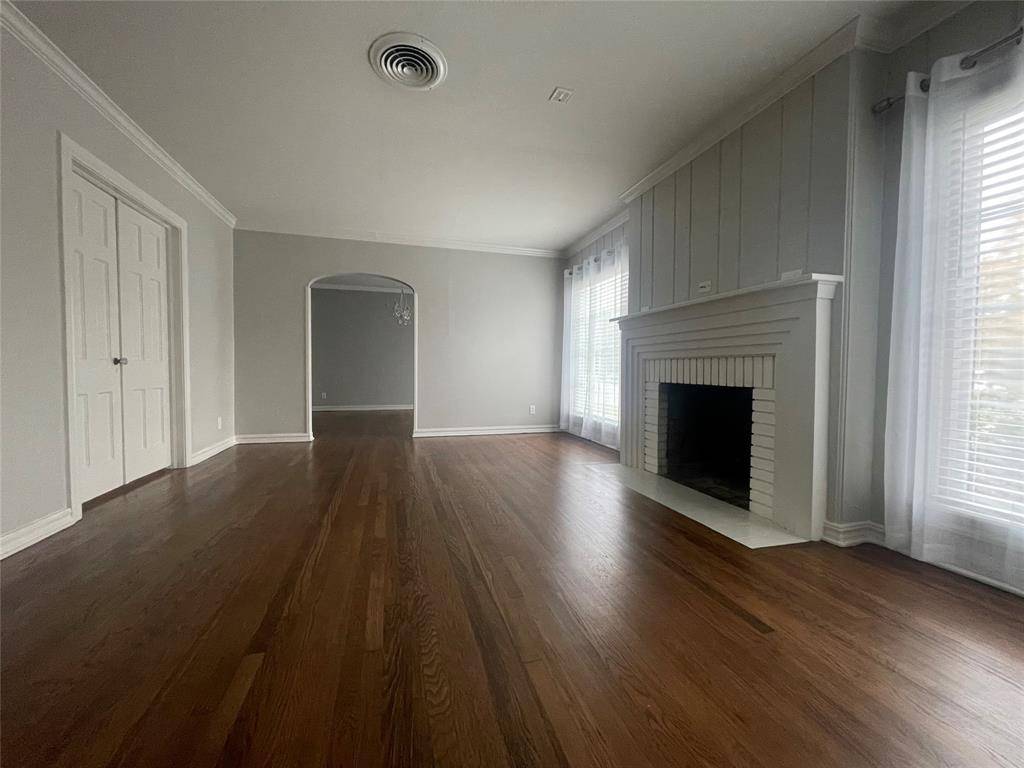 Fort Worth, TX 76107,4937 Calmont Avenue