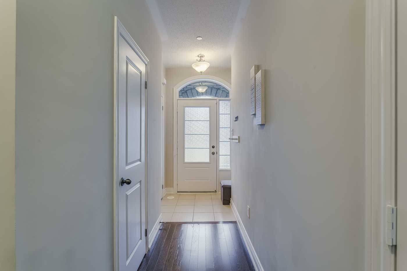 Vaughan, ON L6A 4W4,1331 Major Mackenzie DR W #91