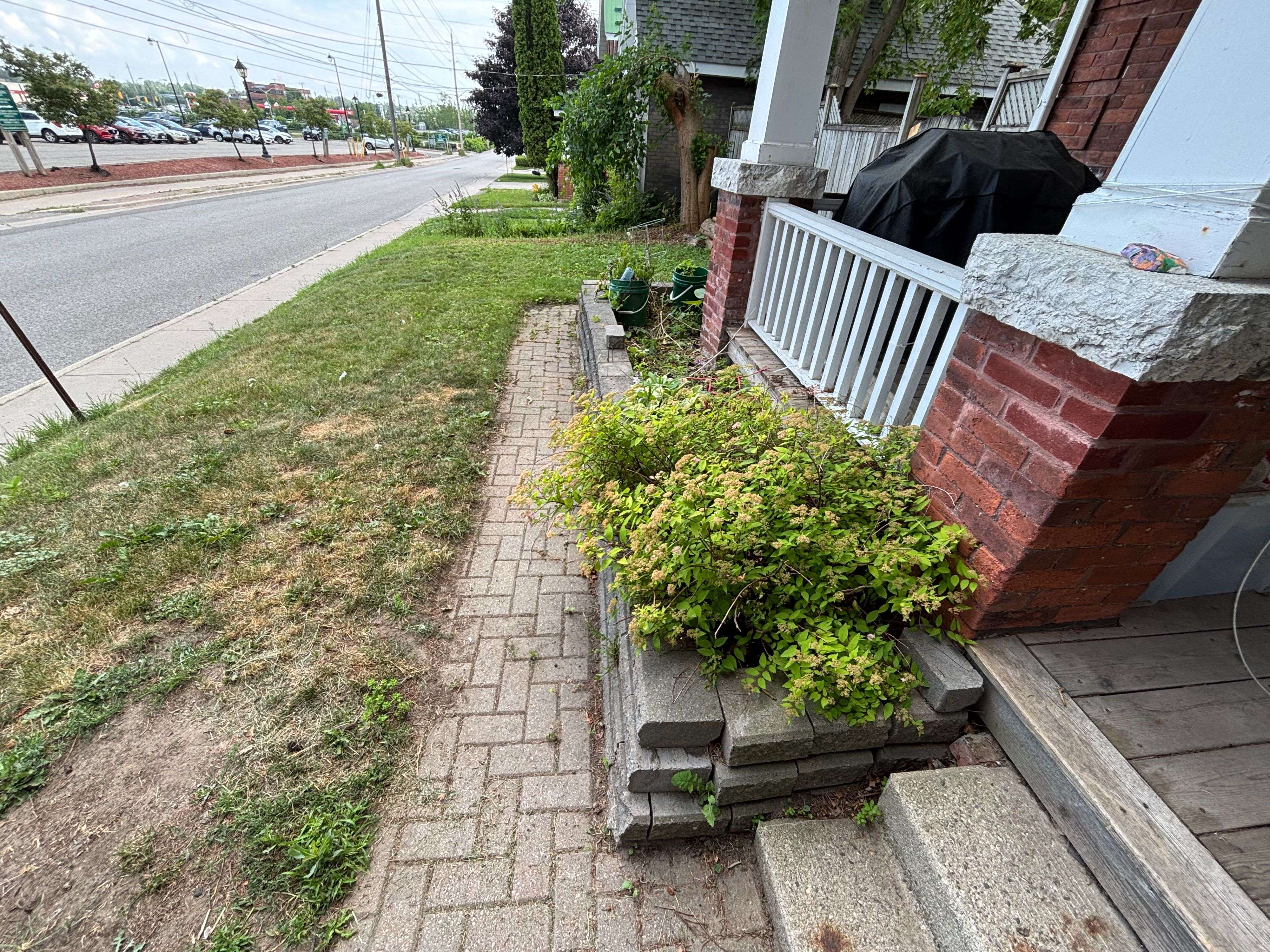 Orillia, ON L3V 5J2,63 Andrew ST S #1