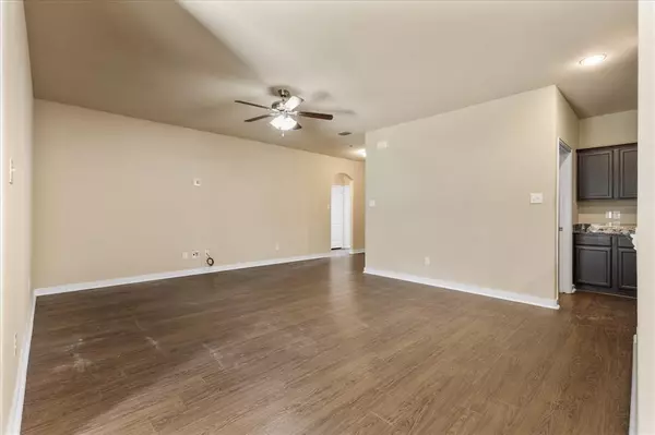 Ennis, TX 75119,713 Oakmont Drive