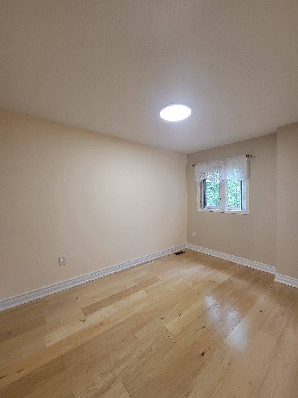 Markham, ON L6C 2S5,497 Bur Oak AVE #2nd Flr