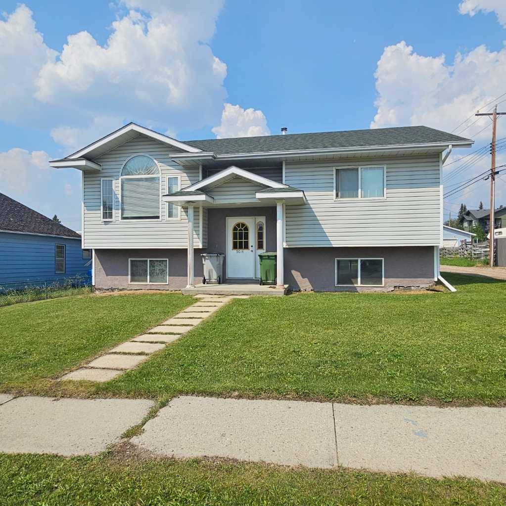 5014 9 Avenue, Edson, AB T7E 1E8