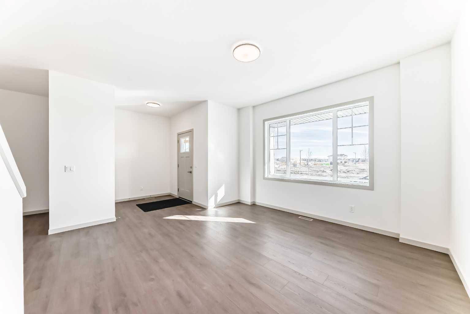 Airdrie, AB T4B5M4,533 Bayview ST SW