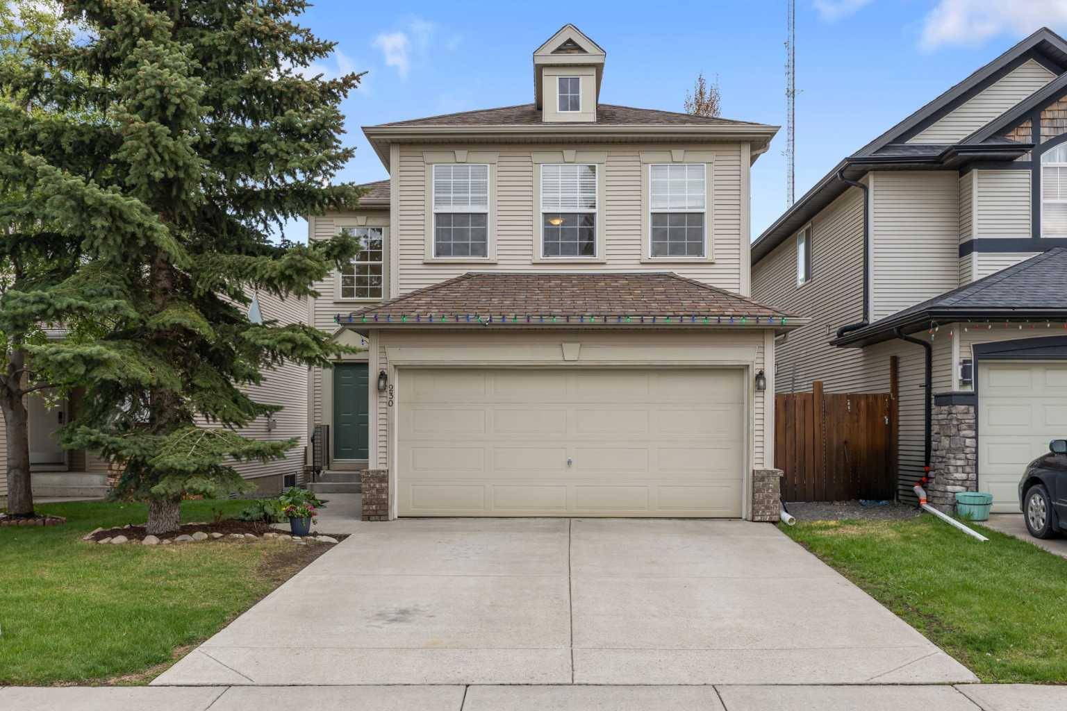 230 Cougarstone CIR SW, Calgary, AB T3H 4W4