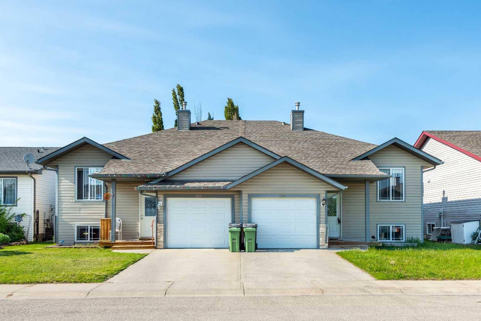 Strathmore, AB T1P 1S7,229 Hillvale CRES