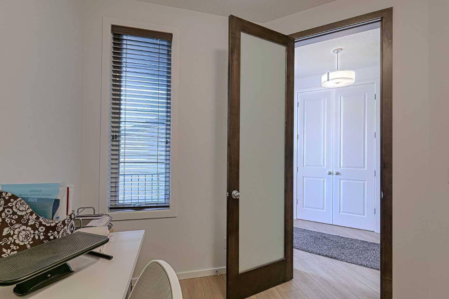 Calgary, AB T2X 0N8,43 Walden CT Southeast