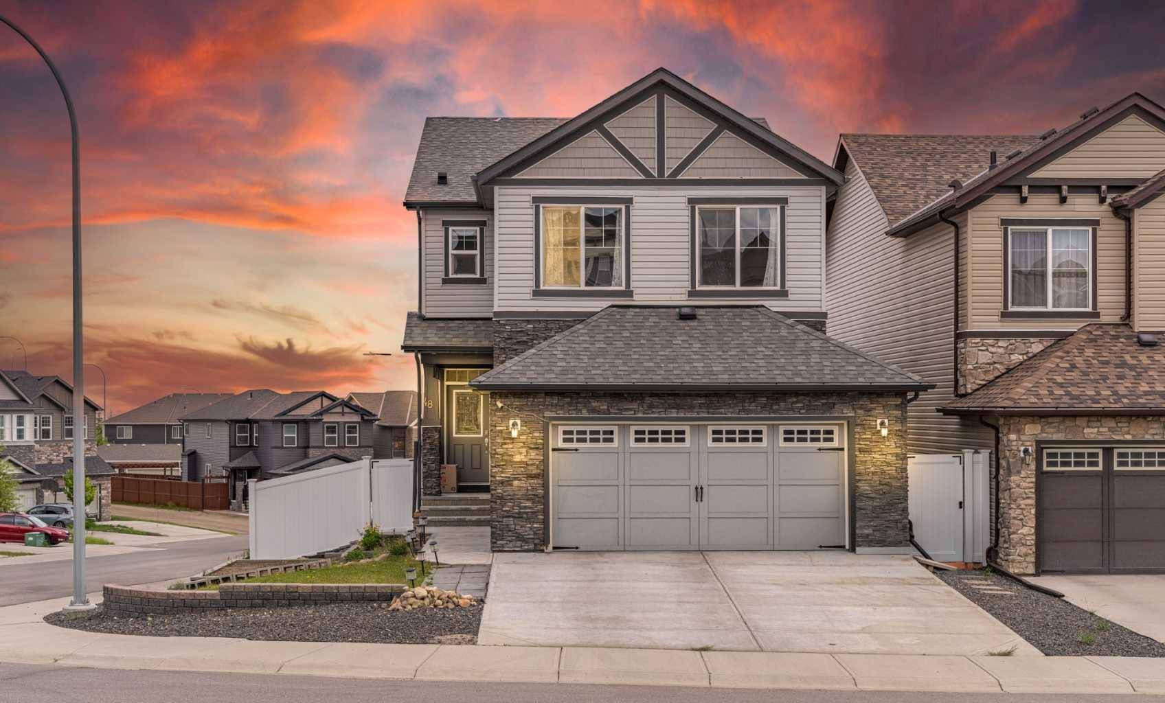 48 Nolanhurst Common NW, Calgary, AB T3R 1S7