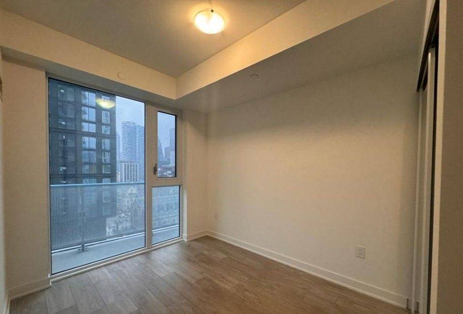 Toronto C08, ON M5B 0C7,100 Dalhousie ST #1408