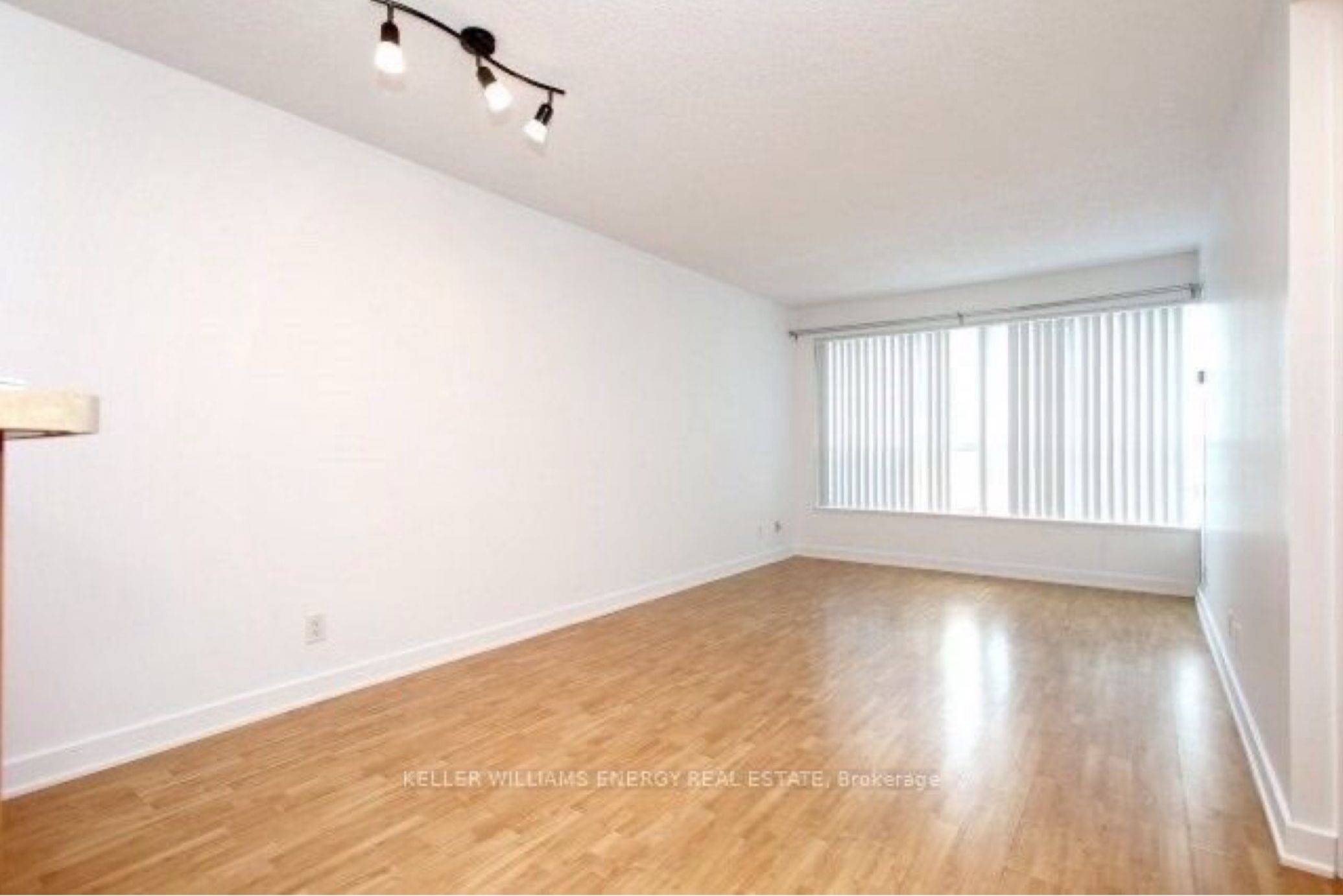 Toronto E09, ON M1H 3J7,38 Lee Centre DR #1115