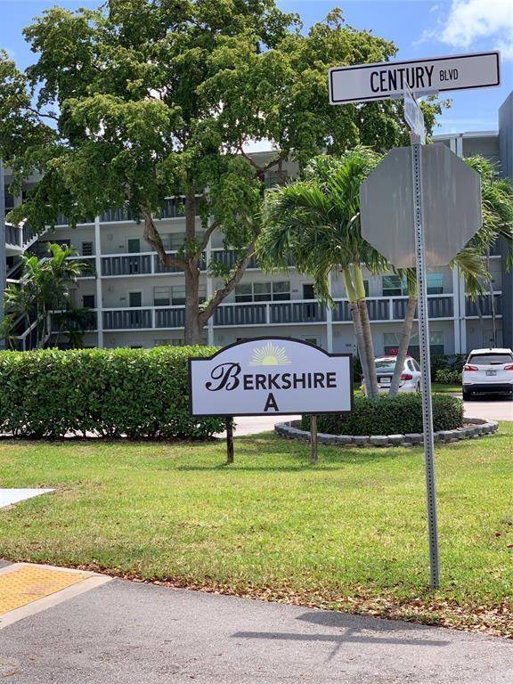 2005 BERKSHIRE A #2005, Deerfield Beach, FL 33442