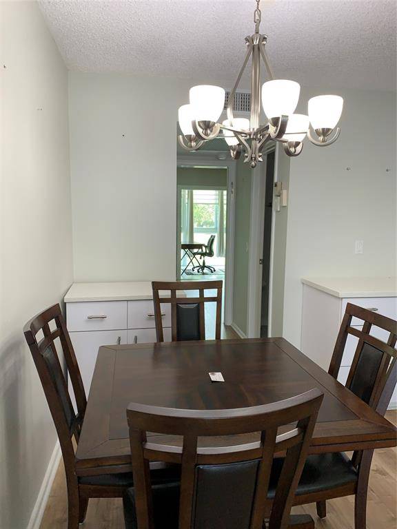 Deerfield Beach, FL 33442,2005 BERKSHIRE A #2005