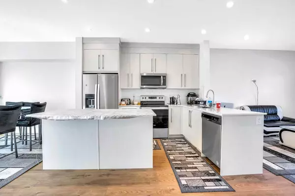 Calgary, AB T3N 1B9,124 Savanna ST Northeast