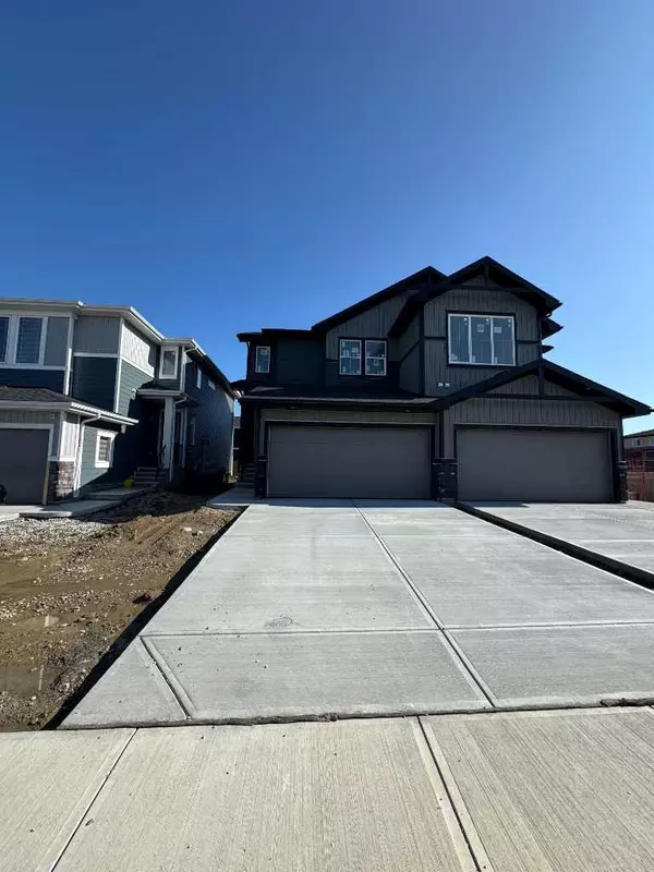 Chestermere, AB T1X 2Z8,119 Waterford MNR