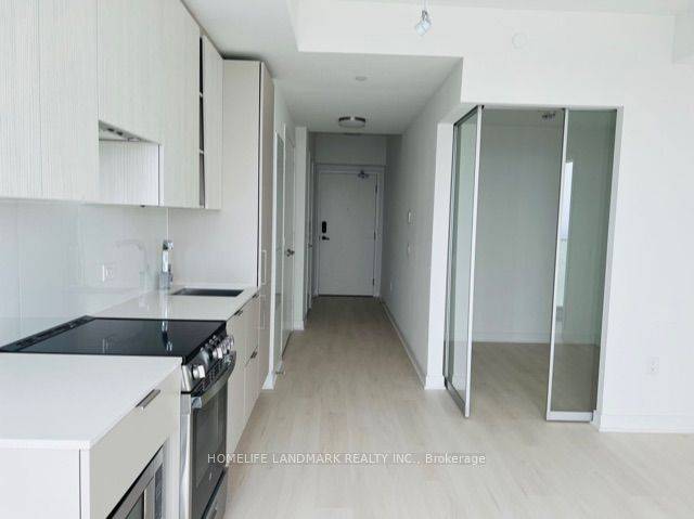 Mississauga, ON L5B 0M3,3900 Confederation Pkwy #1707