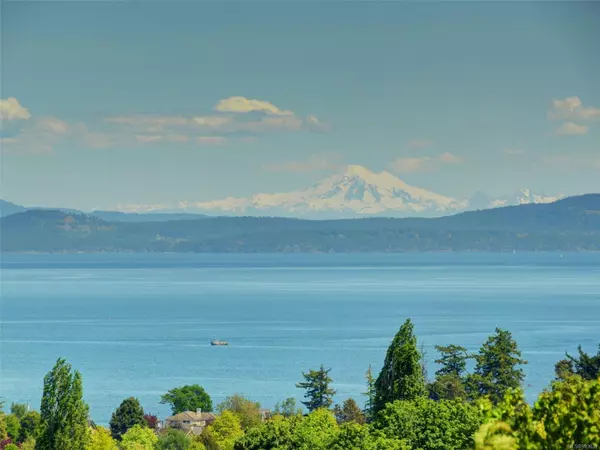 748 Sayward Hill Terr #502, Saanich, BC V8Y 3K1