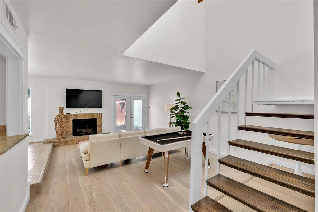 9231 Chimney Corner Lane, Dallas, TX 75243