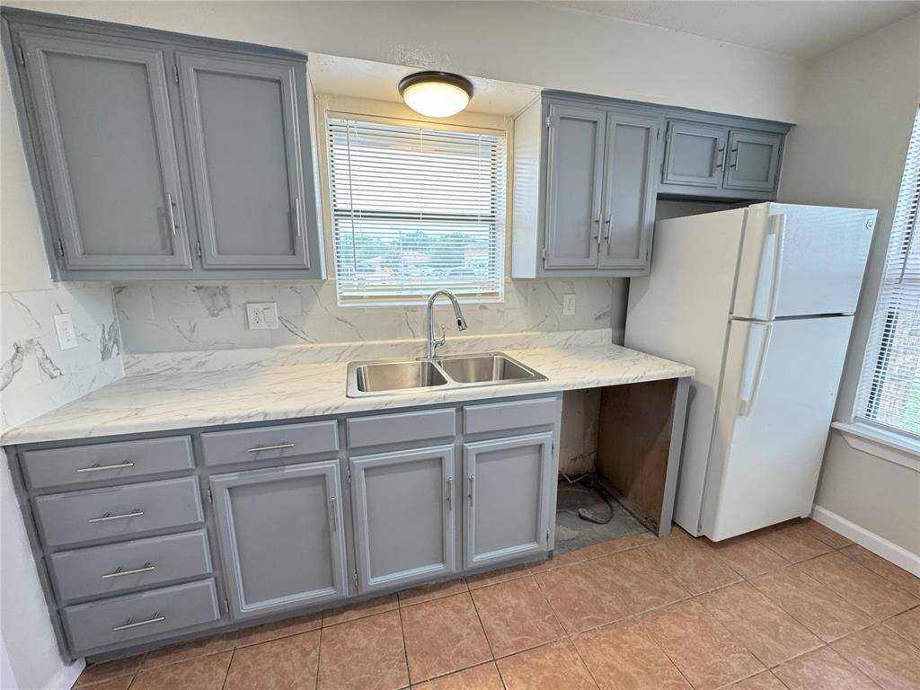 Denton, TX 76209,3900 Camelot Street #A
