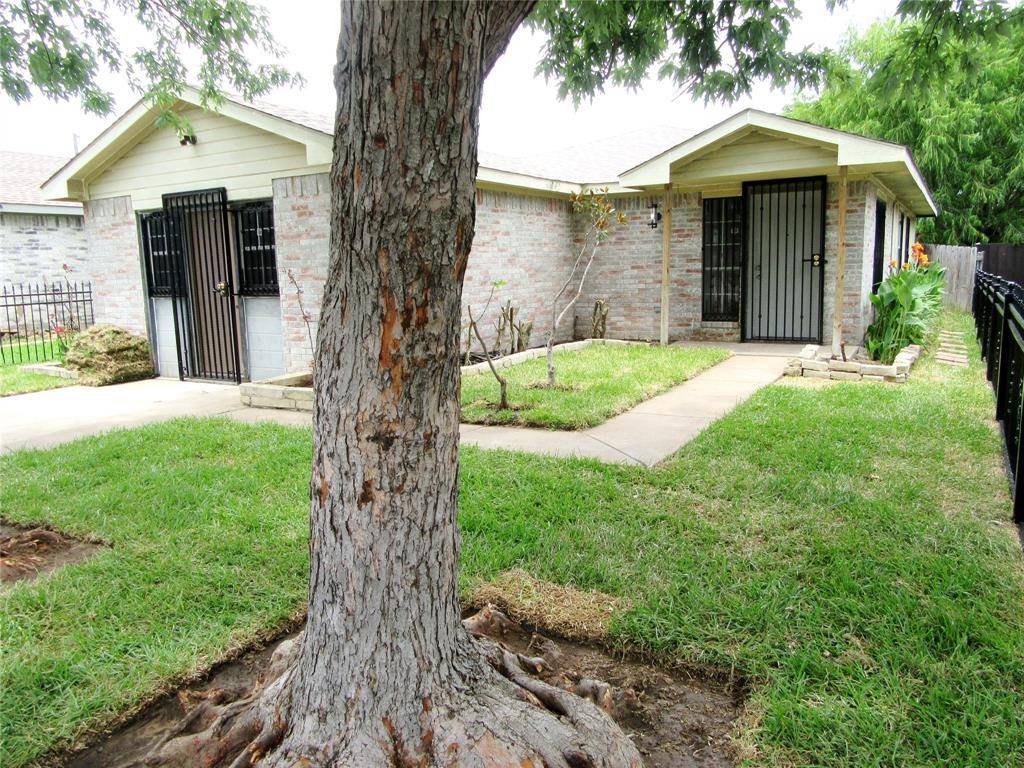 Dallas, TX 75227,10415 Blackjack Oaks Drive