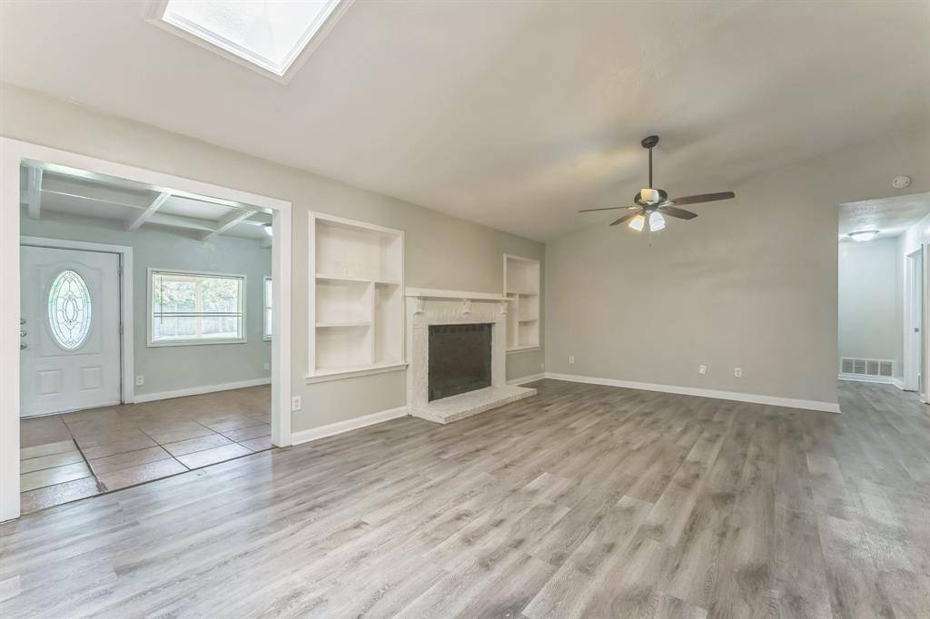 Fort Worth, TX 76135,5921 Sea Breeze Lane