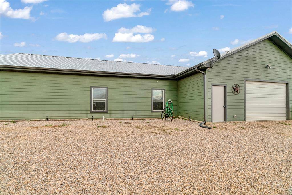 Blossom, TX 75416,720 TODD ST