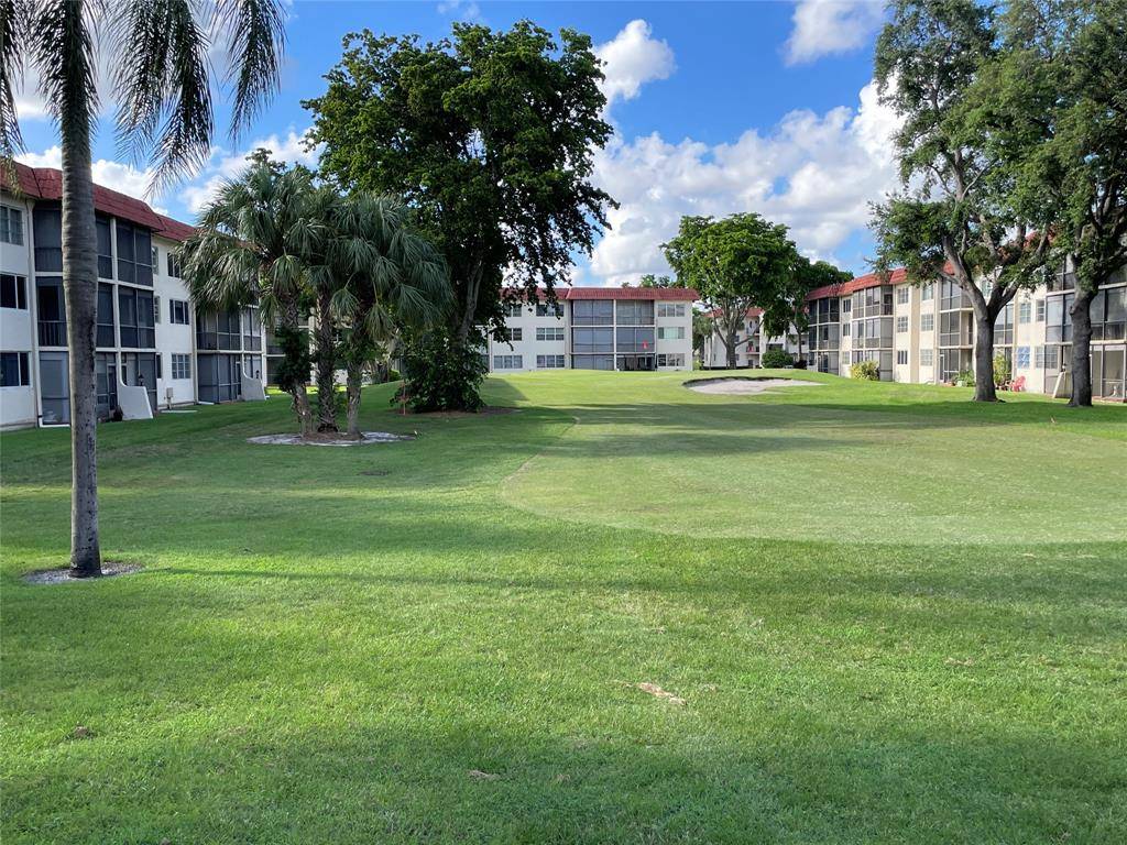 Pembroke Pines, FL 33025,8962 S Hollybrook Blvd #308