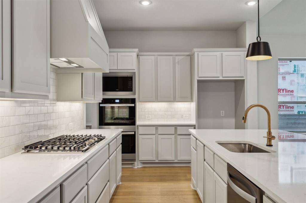 Mckinney, TX 75071,4505 Summit View Drive