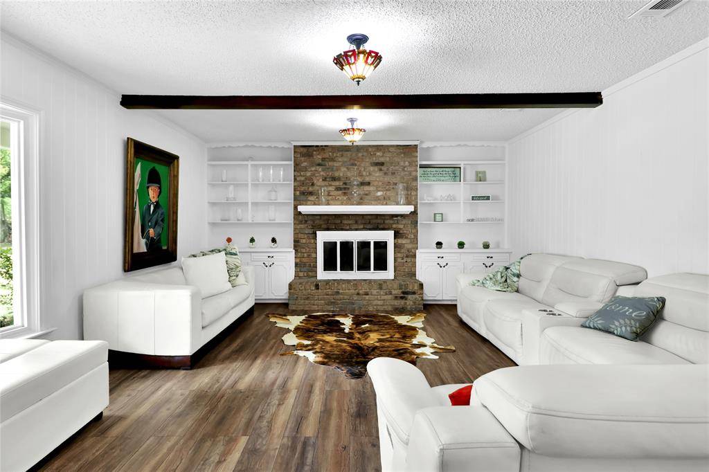 Grand Prairie, TX 75050,2210 Ivanhoe Circle