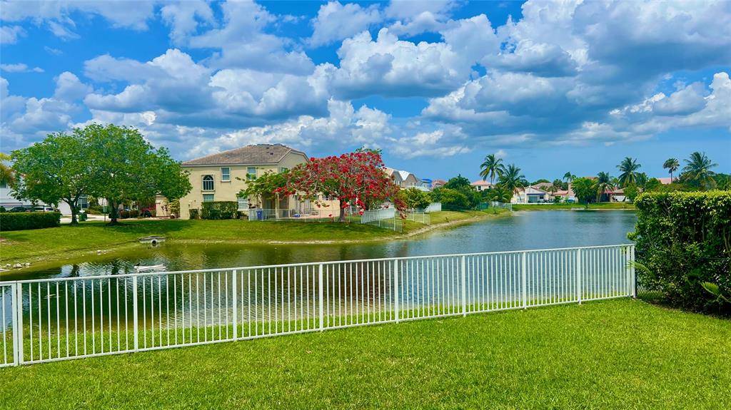 Pembroke Pines, FL 33028,1581 NW 159th Ave
