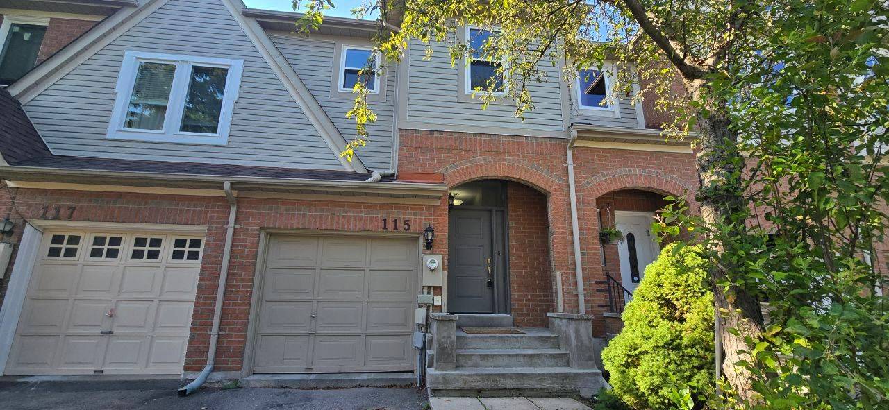 115 Mugford RD, Aurora, ON L4G 7J5