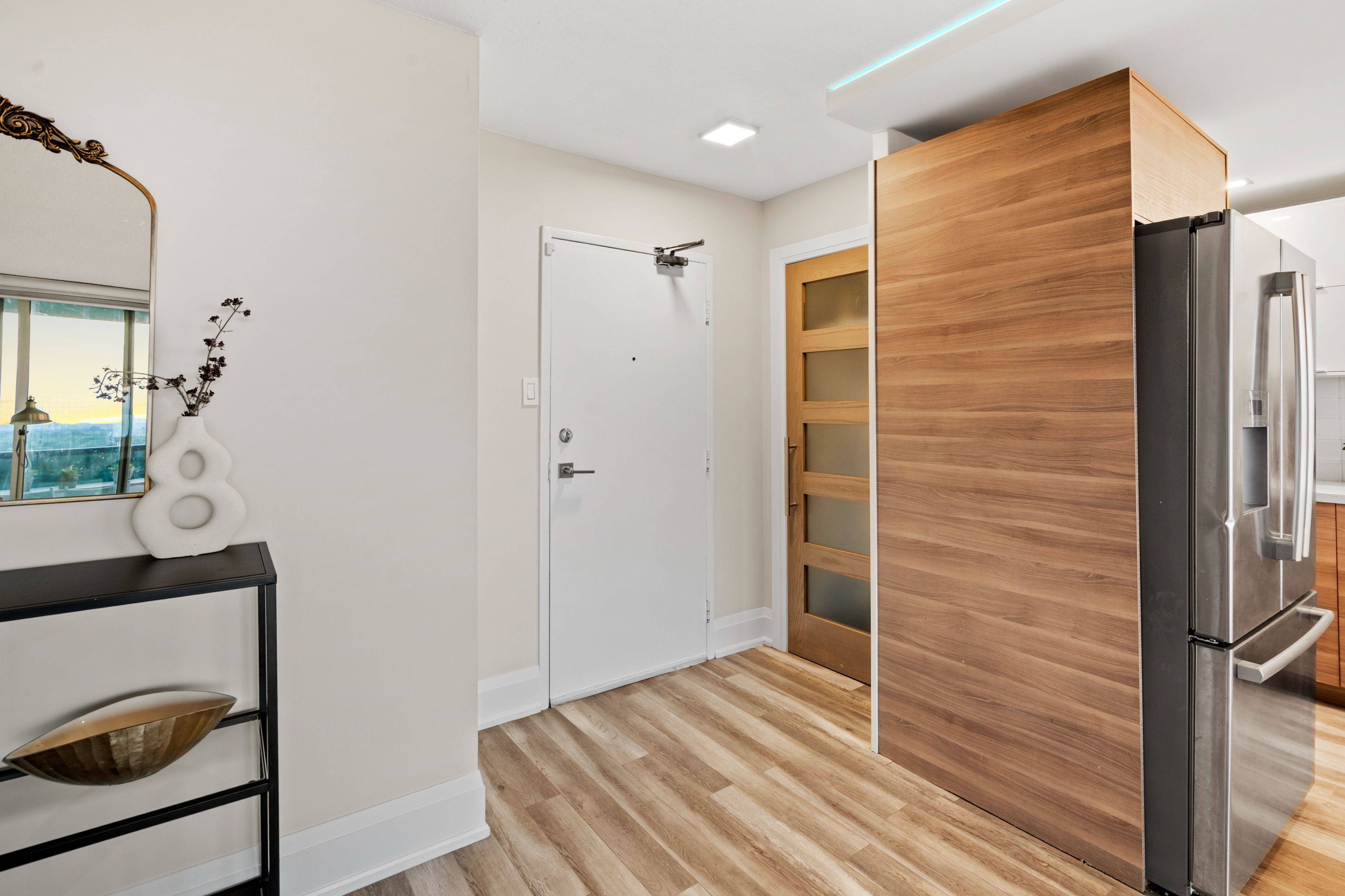 Mississauga, ON L5A 3T2,530 Lolita GDNS ##1201