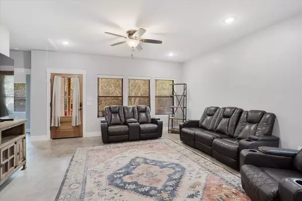Denison, TX 75020,408 W Day Street
