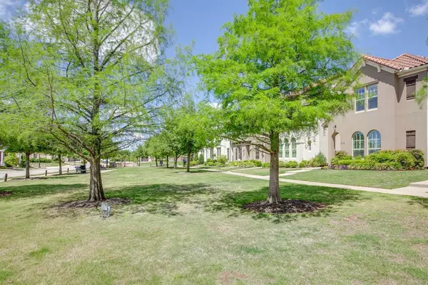 Flower Mound, TX 75022,512 Sandy Lane