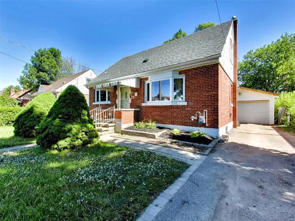 Hamilton, ON L8K 3W3,25 Carene AVE #Upper
