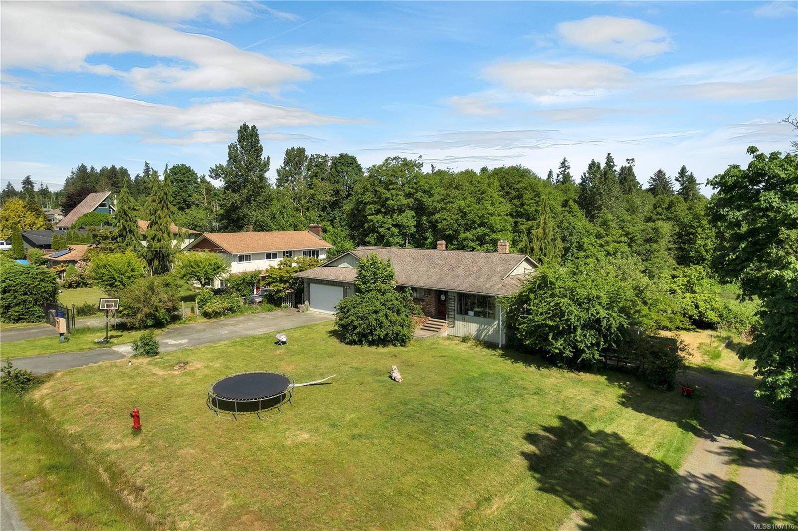 76 Fairwinds Rd, Campbell River, BC V9H 1H1