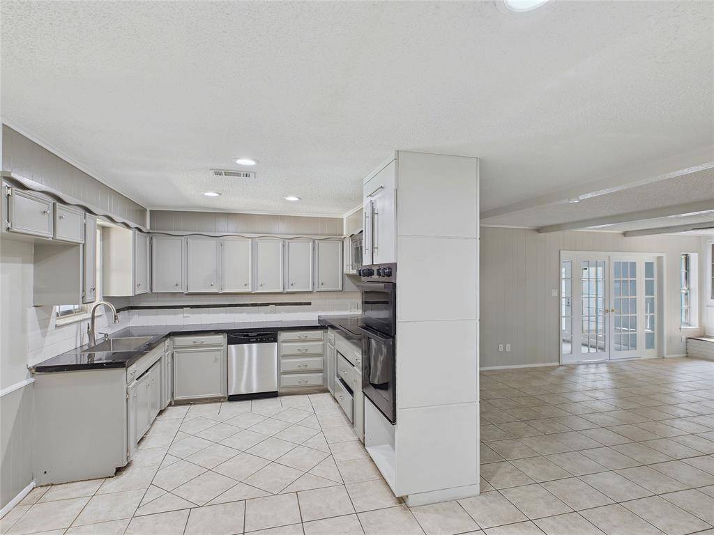 Fort Worth, TX 76133,3701 Lawndale Avenue
