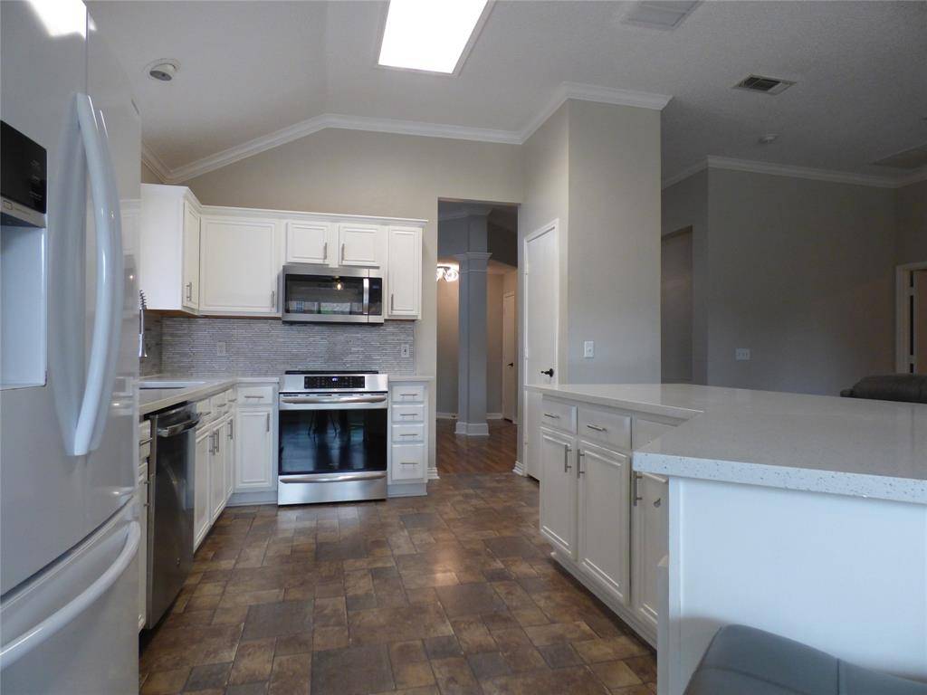 Lake Dallas, TX 75065,322 Georgian Oak Court