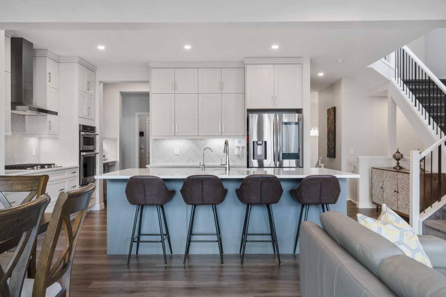 Calgary, AB T3M 2X4,57 Magnolia TER Southeast